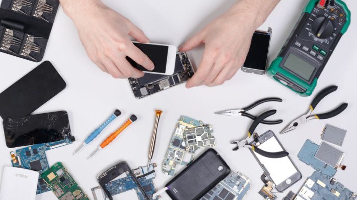 Téléphone cassé, pourquoi choisir la réparation plutôt que l’achat ?